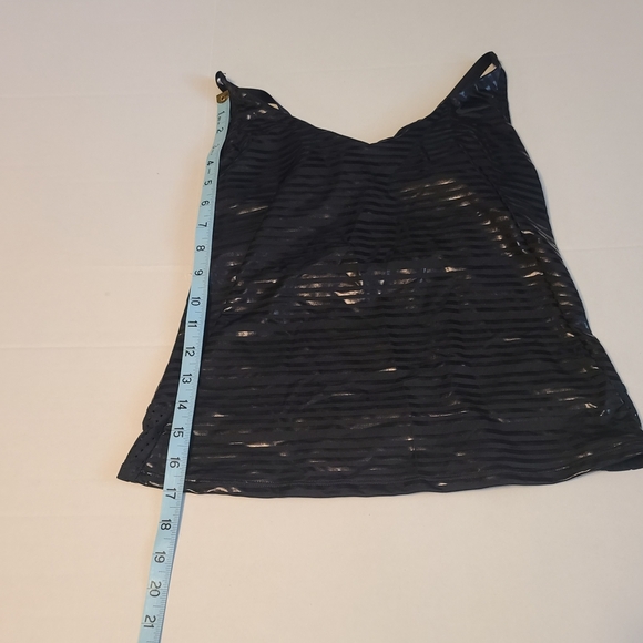Nike Shiny Black Womens Swimsuit Top Striped Perforated NWT Small Adj Straps - Picture 8 of 11